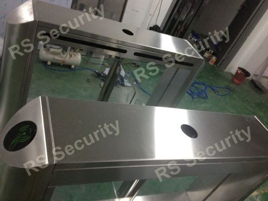 Guiding Swing Barrier Gate، سیستم تشخیص چهره