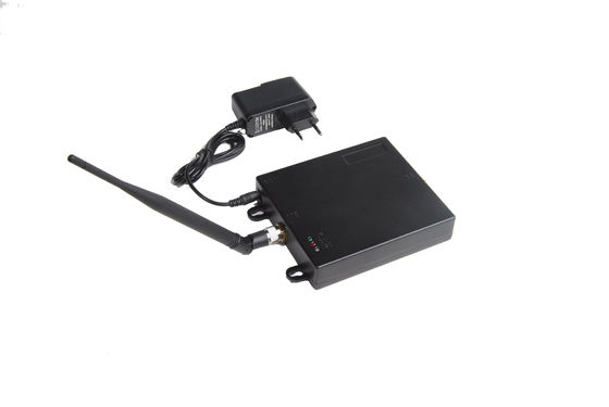 Intelligente het Signaalrepeater van de Celtelefoon, Hoge Aanwinsten Openluchtrepeater ≥ 65dB