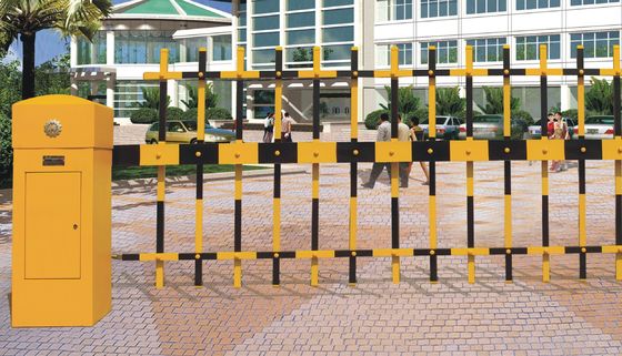 Barreira automática de controle remoto da cerca, barreiras elétricas do parque de estacionamento